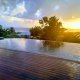 Piscine à débordement avec vue sur merLocation de villa Marie Galante - La Maison Casa Blue - Guadeloupe